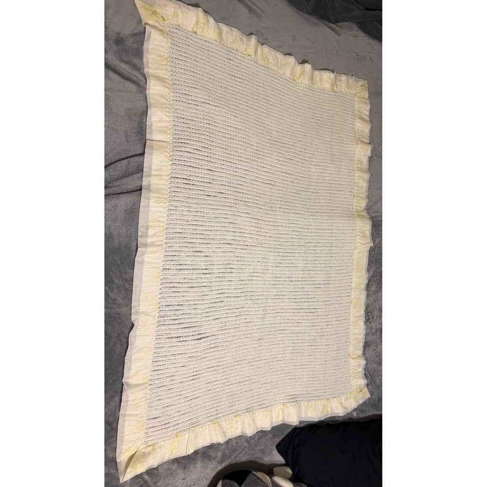 Vintage Carter's Baby Blanket Cream Yellow Satin Ruffle Trim Nursery Bear Train